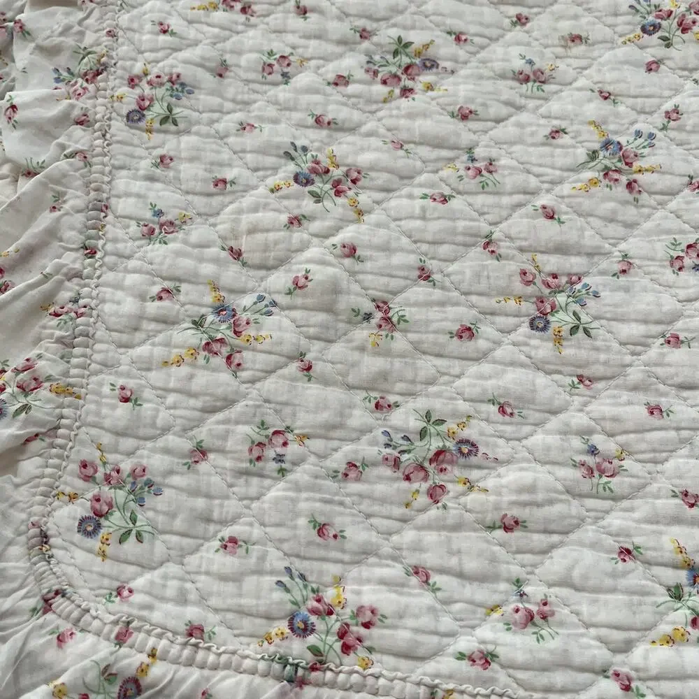 Unbranded this floral
